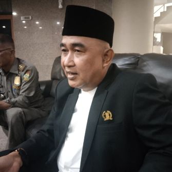Komisi II DPRD Kampar Akan Gelar RDP Bahas Kasus Guru Banting Nasi Kotak