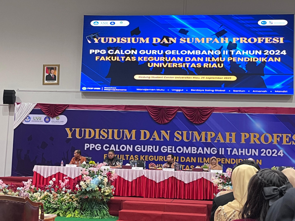 251 Calon Guru UNRI Diambil Sumpah Profesi