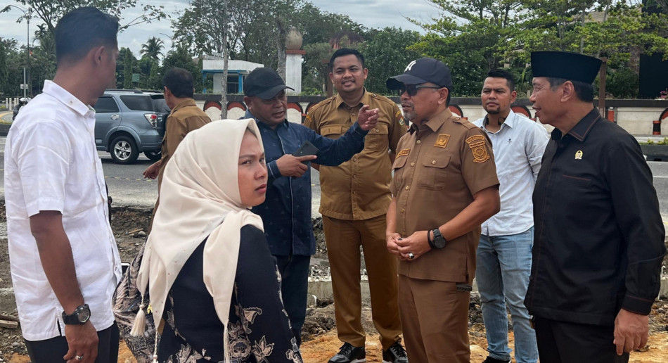DPRD Kampar Tinjau Progres Penataan Taman Kota Bangkinang, Anggaran Jadi Sorotan