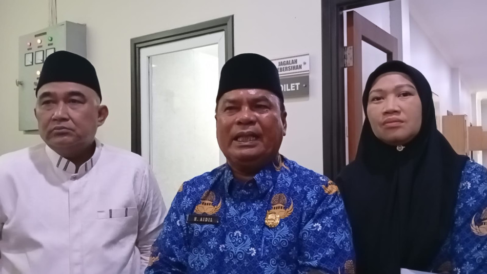 Kasus Nasi Kotak SDN 021 Tarai Bangun: Dua Guru Honor Komite Dibebastugaskan, Disdikpora Kampar Beri Penjelasan