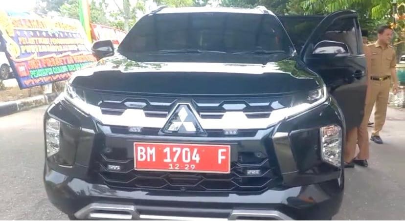 Heboh, Ada Penampakan Mobil Dinas Sekda yang Baru, Mobil Dinas Bupati Kampar Toyota Vellfire Seharga Rp 1,8 Miliar di Mana?