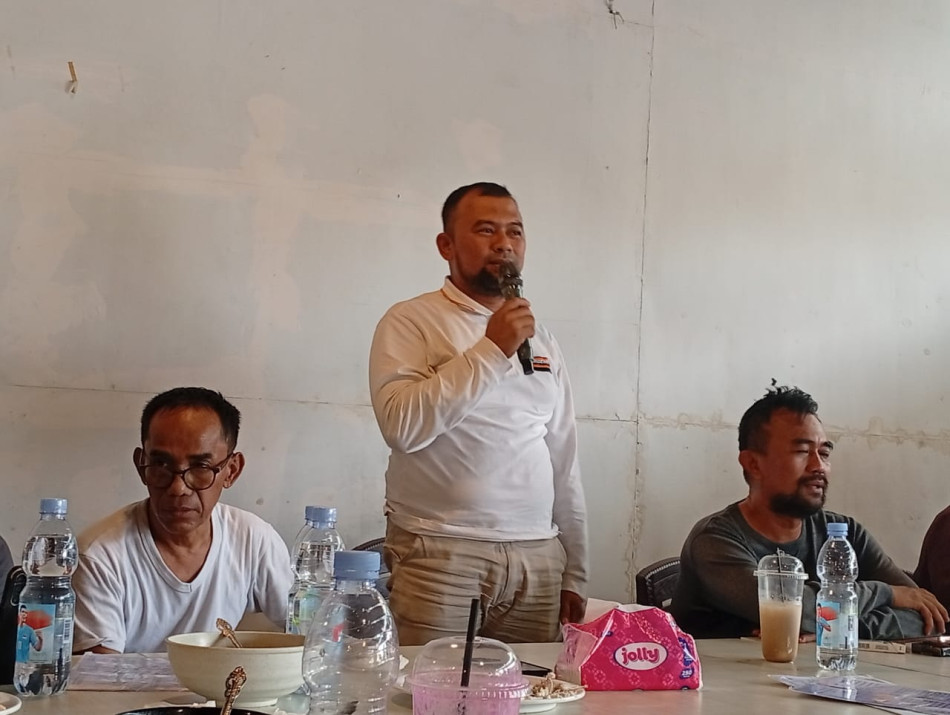 Hangat dan Penuh Keakraban, Rahmad Alputra Silaturahmi dengan Sesepuh Partai Golkar Kampar