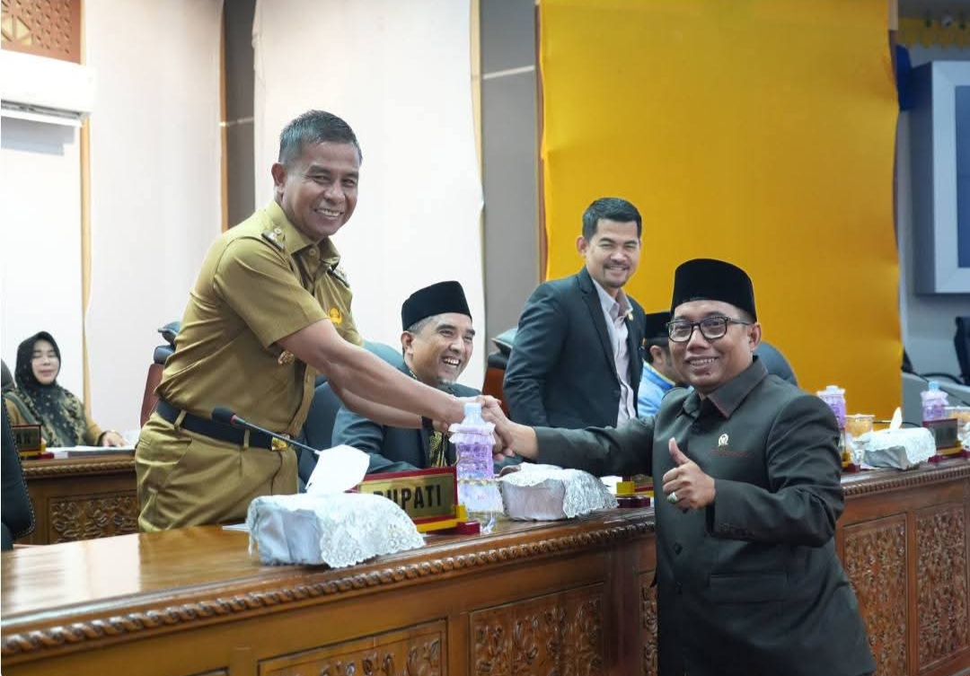 DPRD Kampar Gelar Paripurna Penyampaian Laporan Ranperda TJSLBU dan Perubahan Pajak Daerah
