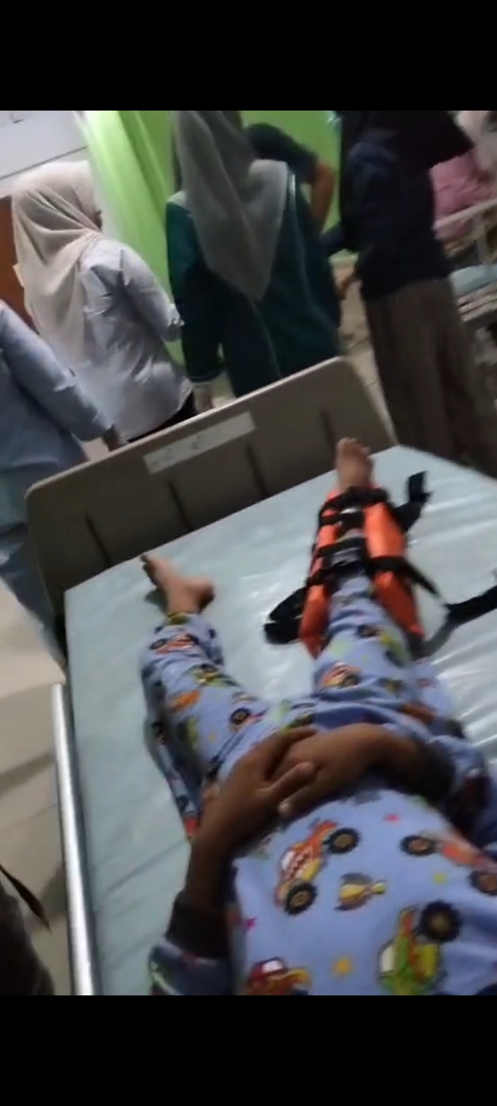 Remesan CPO Diduga Picu Kecelakaan di Kampar Kiri, Satu Bocah 8 Tahun Terluka