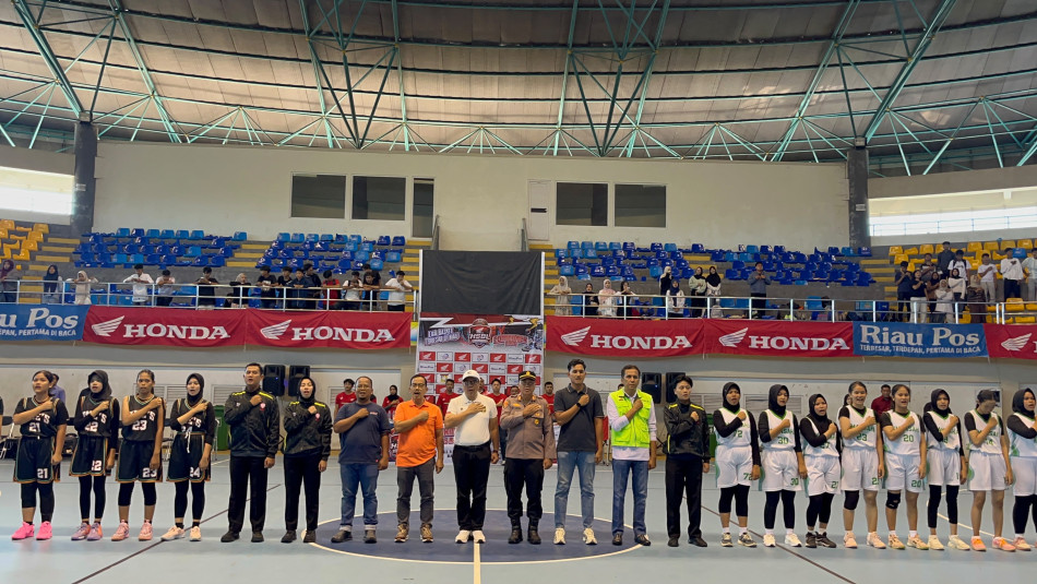 Kapolres Kampar Diwakili Kasi Humas Hadiri Pembukaan Riau Pos Honda Student Basketball League
