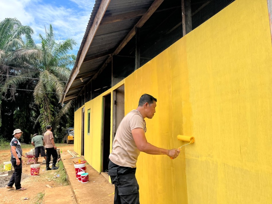 Gerak Cepat Polsek Tapung, SDN 007 Sungai Agung yang Viral Mulai Dibedah dan Dibenahi