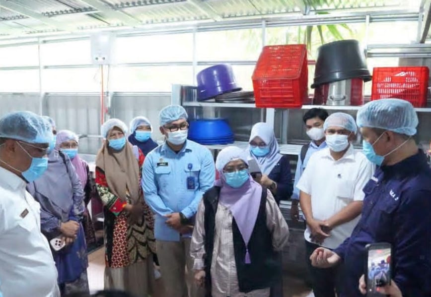 Usai Agenda di Pekanbaru, Misharti Langsung Cek Dapur dan Distribusi MBG di Tapung
