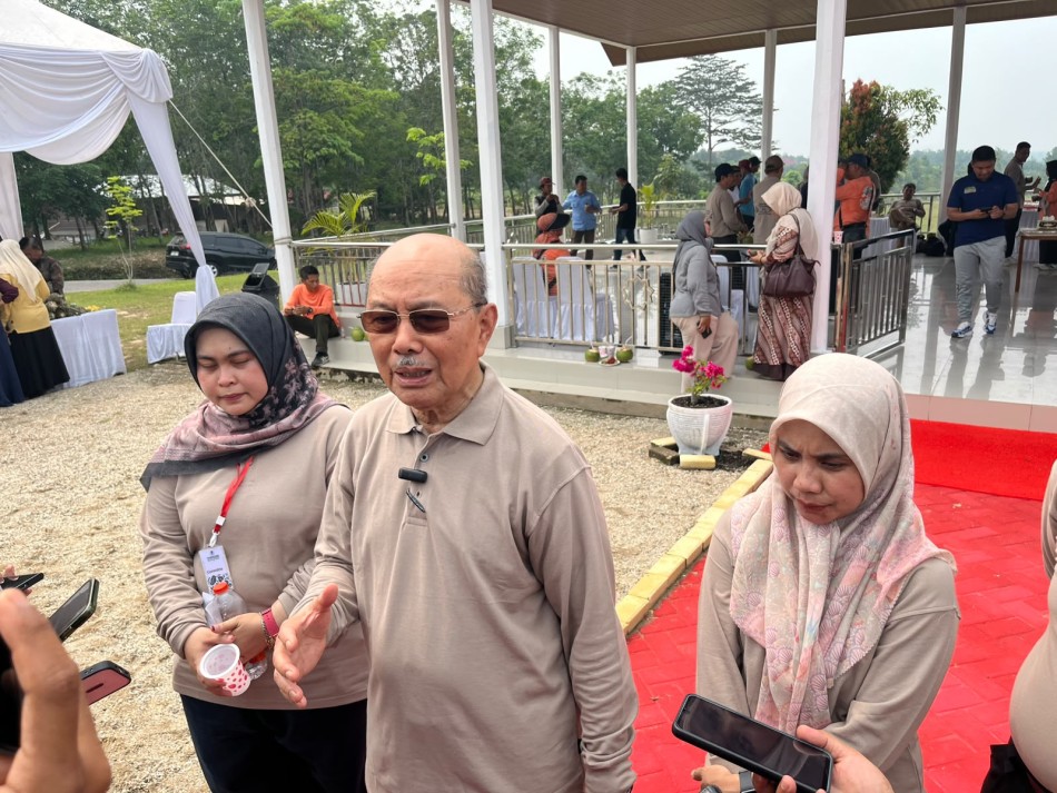 Rektor UP Ajak Pakar Internasional Jelajahi Kebun Raya, Siapkan Pengembangan Kawasan hingga 130 Hektare