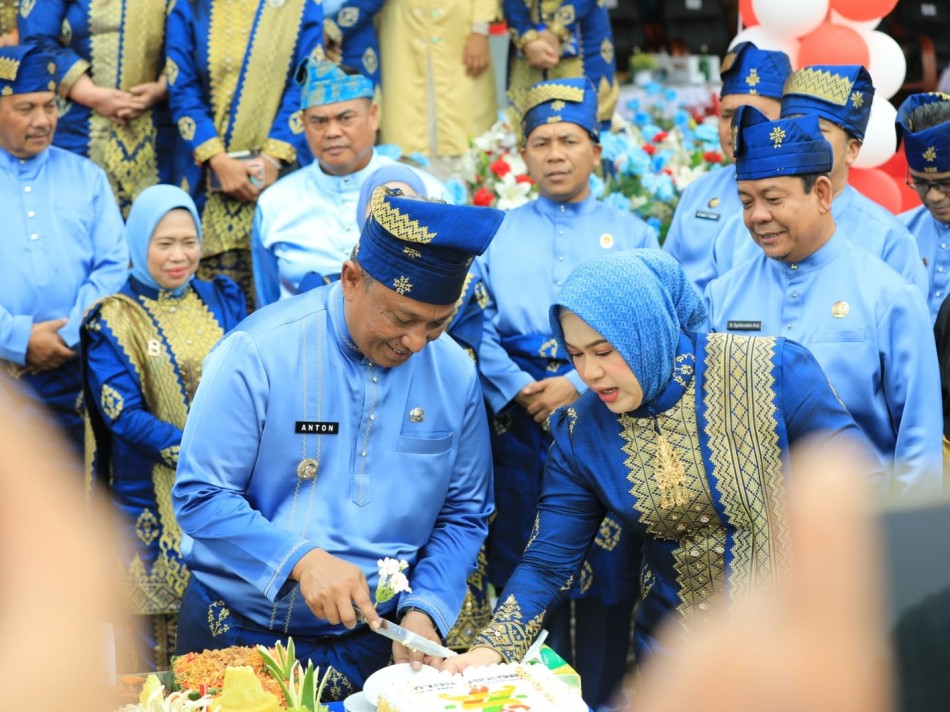 HUT ke-27 Rokan Hulu: Ekonomi Tumbuh 6,79 Persen, Defisit Anggaran Jadi Tantangan Pembangunan