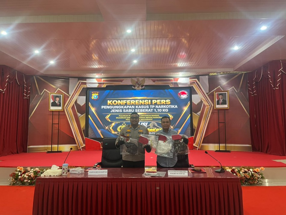 Polres Kampar Gagalkan Peredaran 1,10 Kg Sabu, Kurir Dibekuk Dua Bandar Diburu
