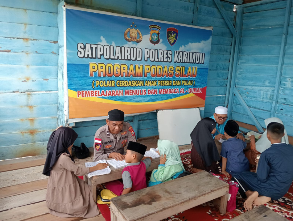 Polairud Polres Karimun Laksanakan Program Podassilau Untuk Anak Pesisir Dan Pulau